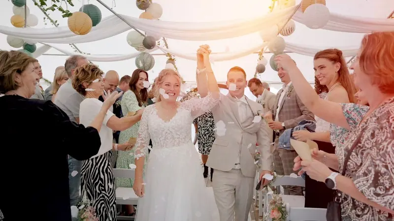 Instagram-post van @alexdebontweddings: Femke & Jes ✨